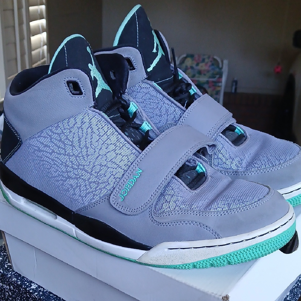 Jordan Club 90s